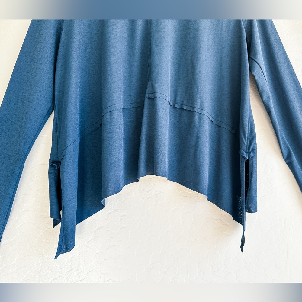 FREE PEOPLE Movement Tempo UV Protection Long Sleeve Top Navy Blue - Small - Picture 12 of 13
